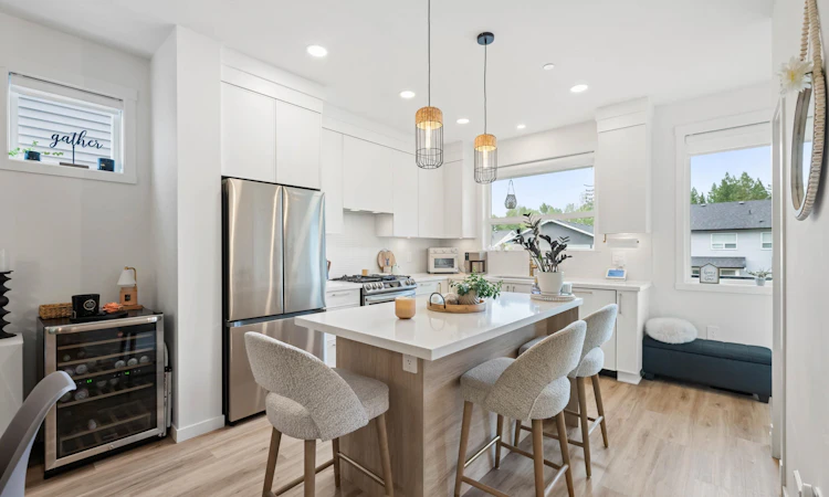 25097 112 Avenue