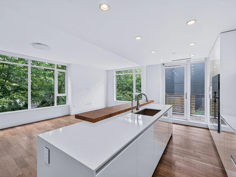 206-7428 Alberta Street, Vancouver, BC, V5X 0J5 - 7
