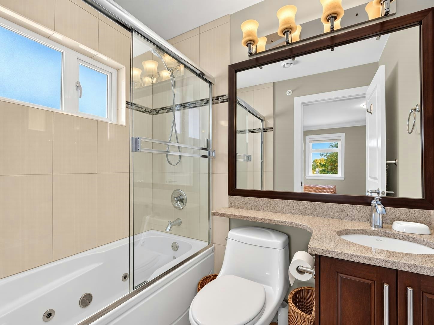 5502 Dundee Street, Vancouver, BC, V5R 3T9 - 14