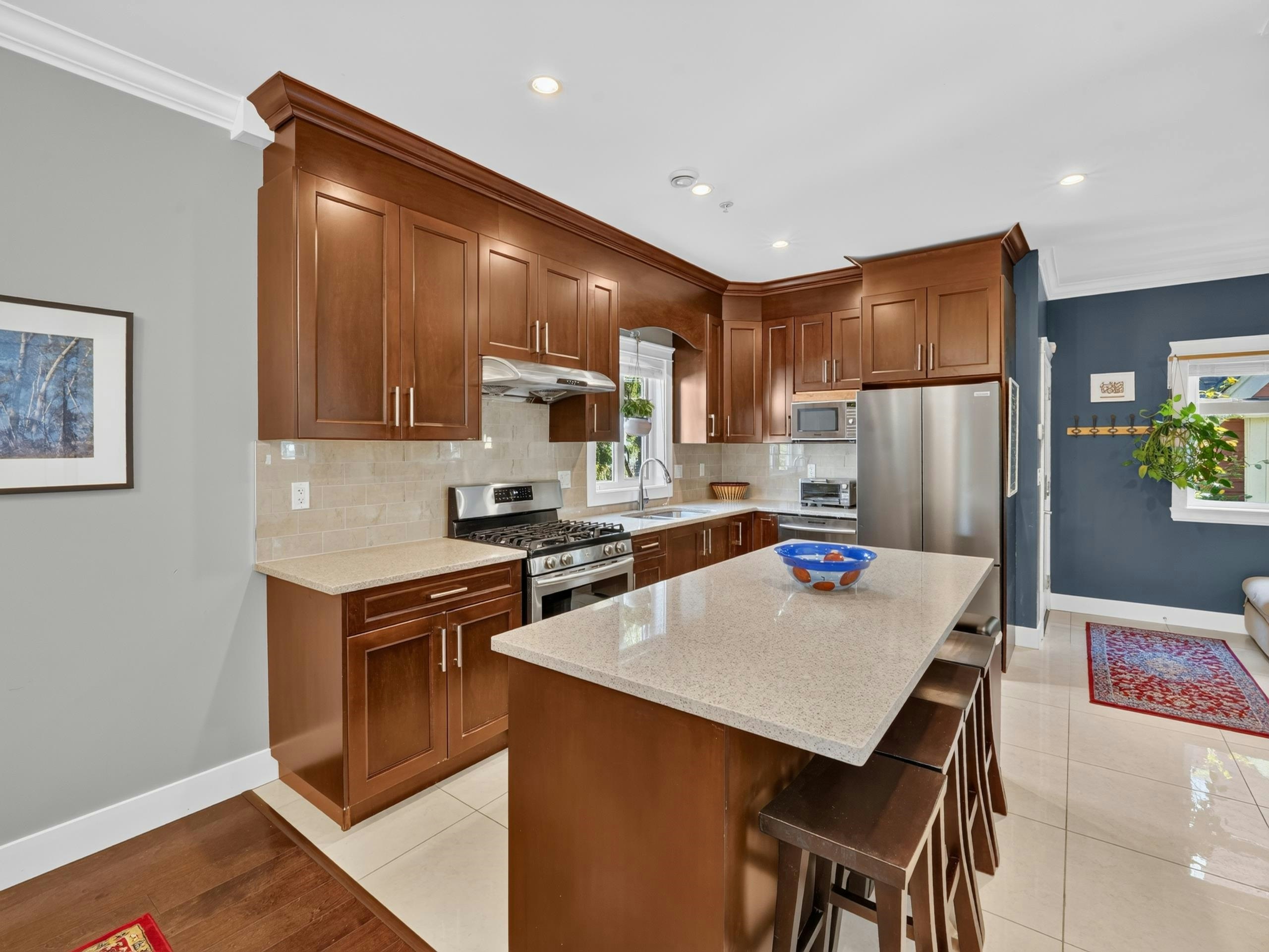 5502 Dundee Street, Vancouver, BC, V5R 3T9 - 9