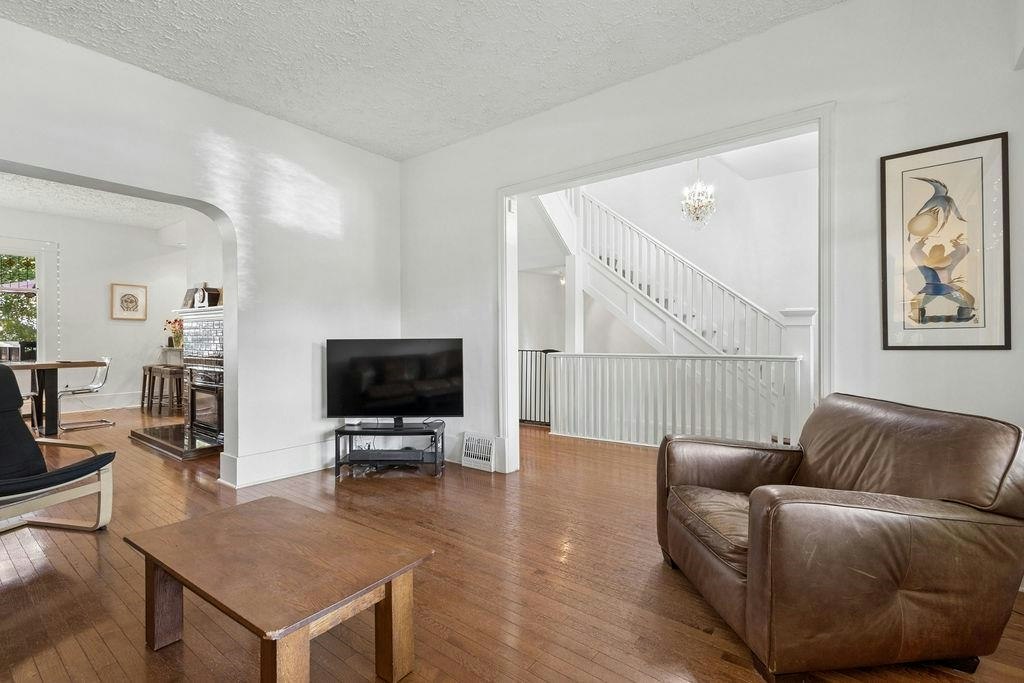 1791 E 7th Avenue, Vancouver, BC, V5N 1S1 - 9