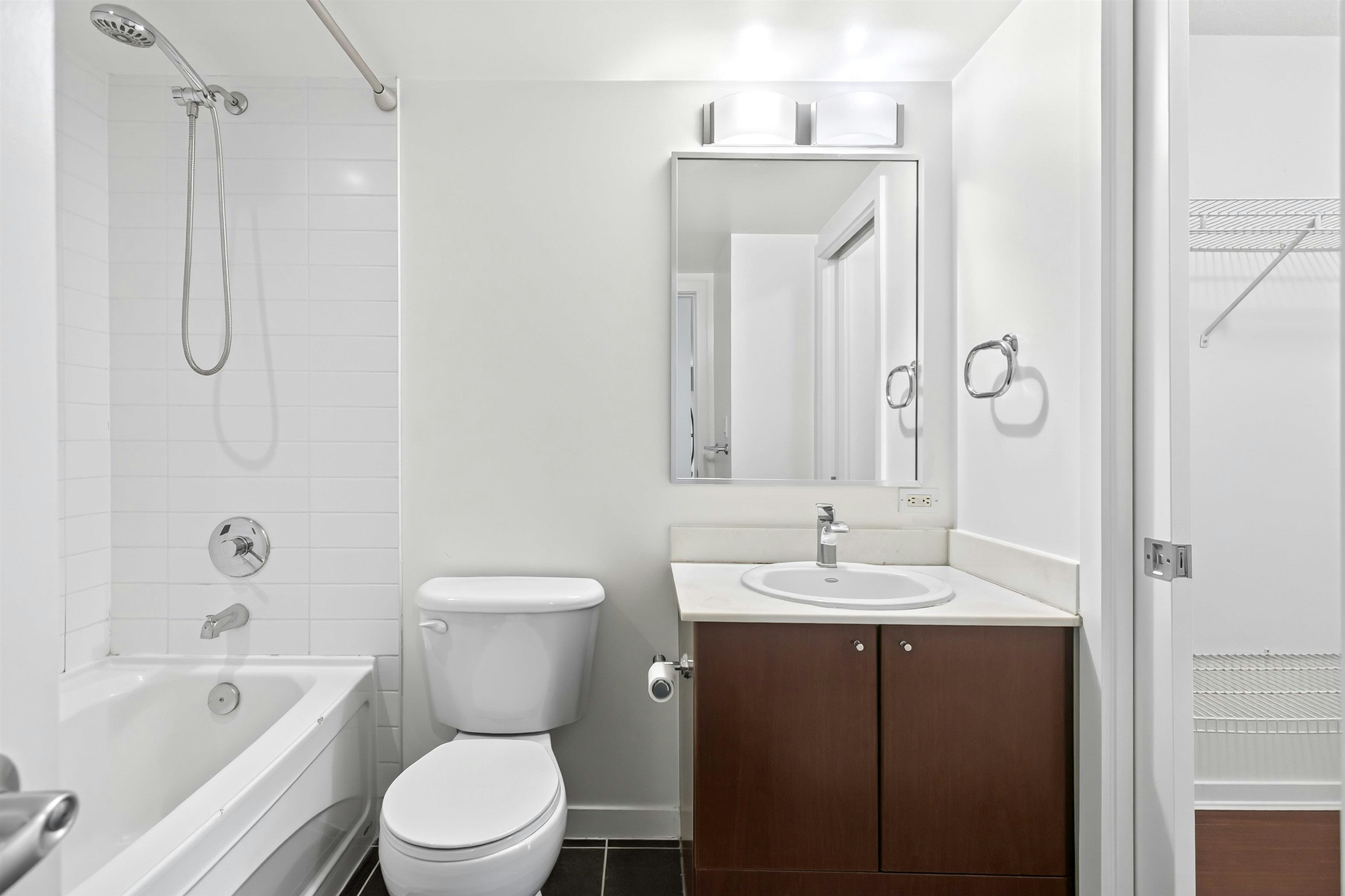 304-933 Hornby Street, Vancouver, BC, V6Z 3G4 - 22