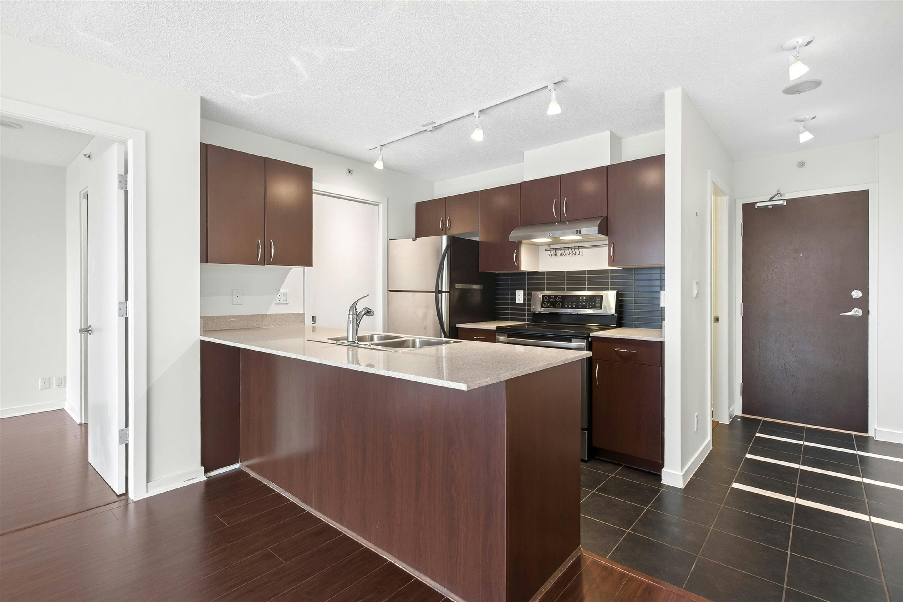 304-933 Hornby Street, Vancouver, BC, V6Z 3G4 - 7