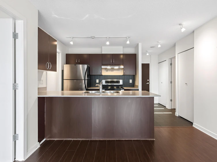 304-933 Hornby Street, Vancouver, BC, V6Z 3G4 - 33