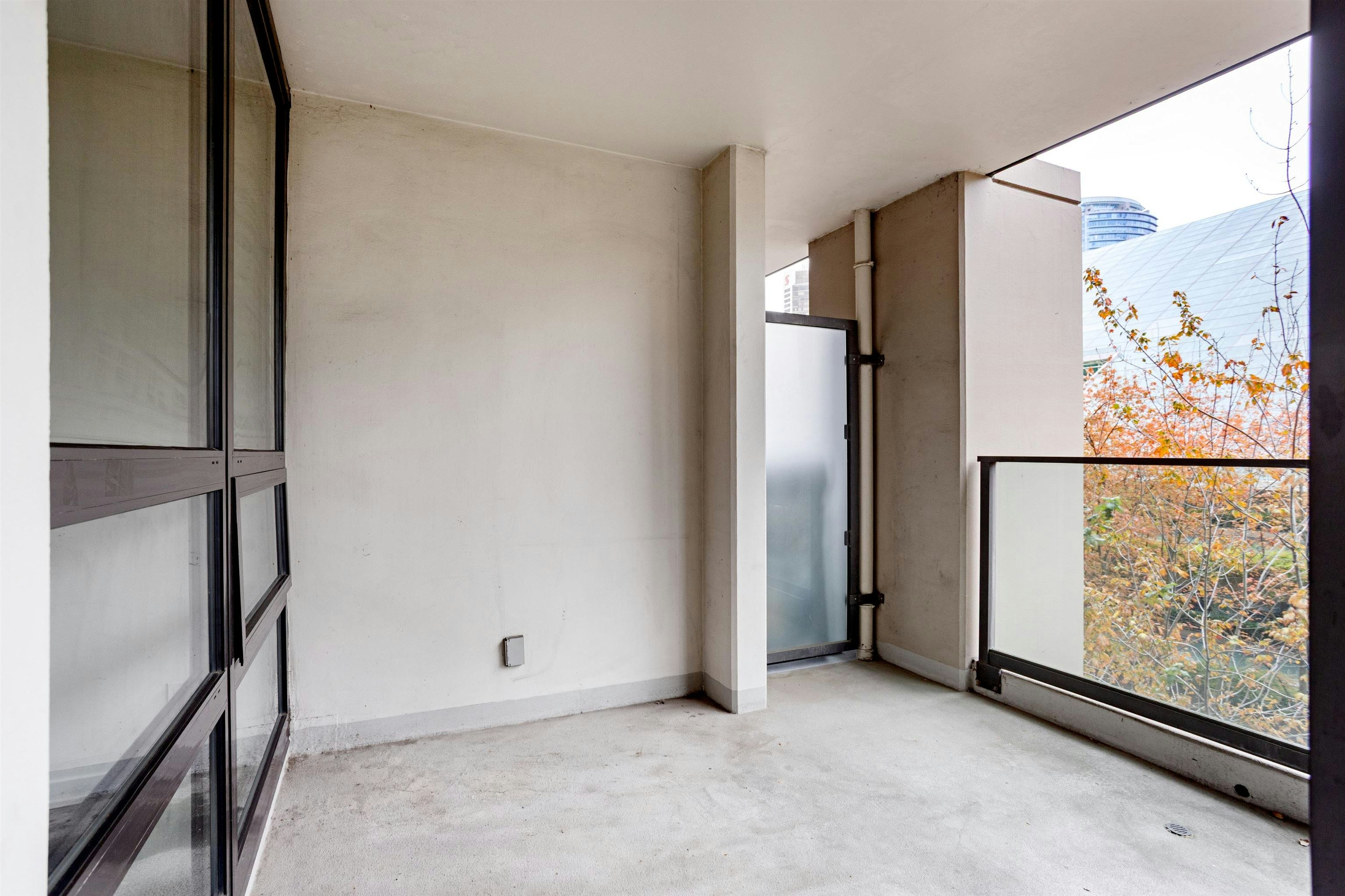 304-933 Hornby Street, Vancouver, BC, V6Z 3G4 - 32