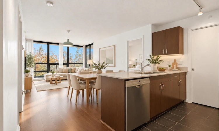 304-933 Hornby Street