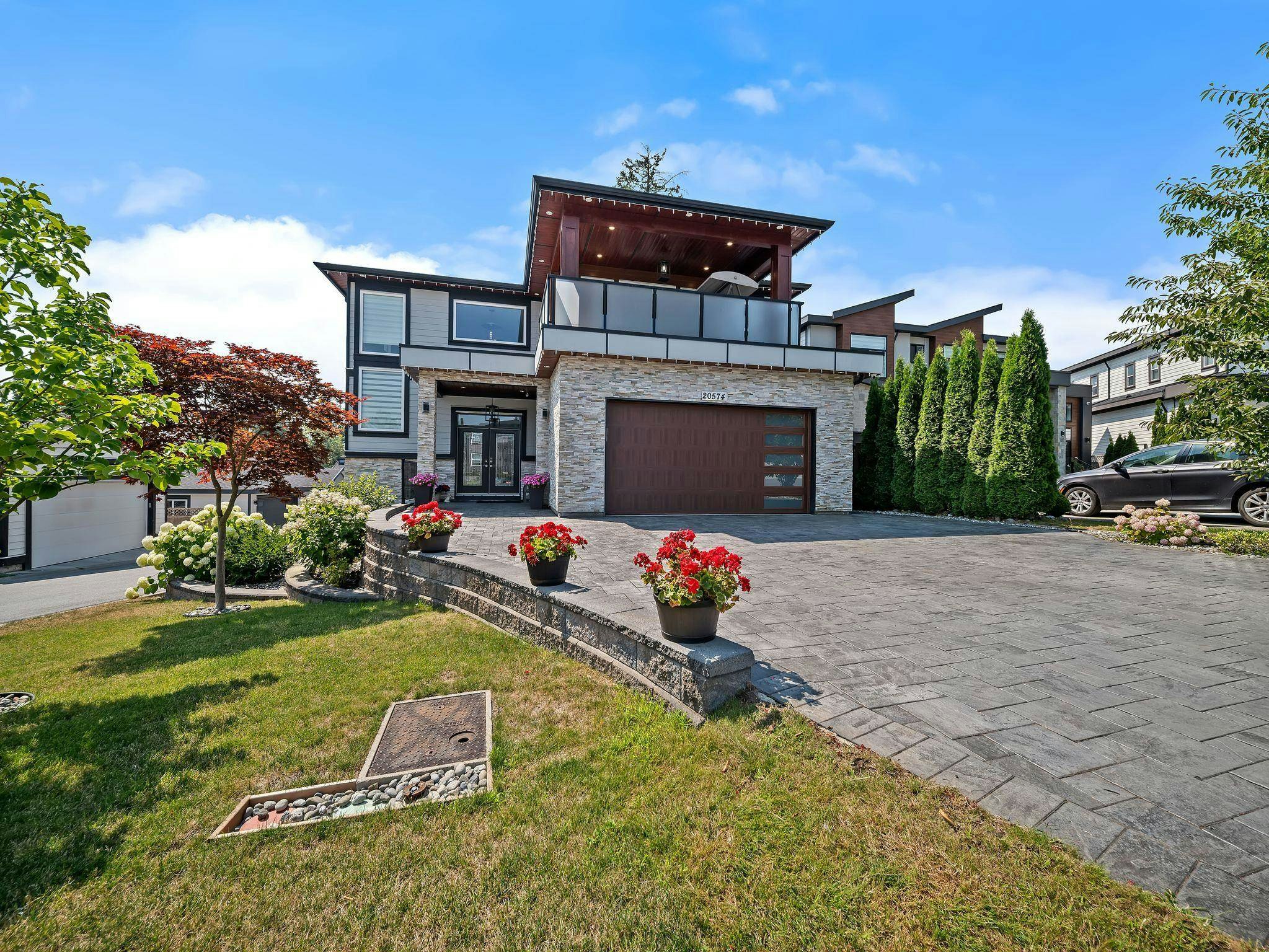 20574 71 Avenue, Langley, BC, V2Y 3J9 - 2