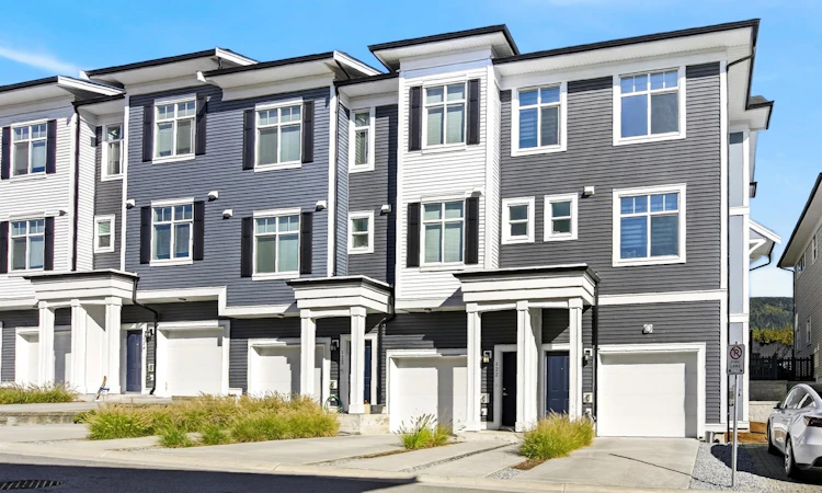 122-3565 Baycrest Avenue