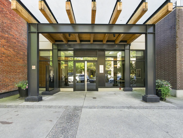 606-123 W 1st Street, North Vancouver, BC, V7M 0E5 - 29