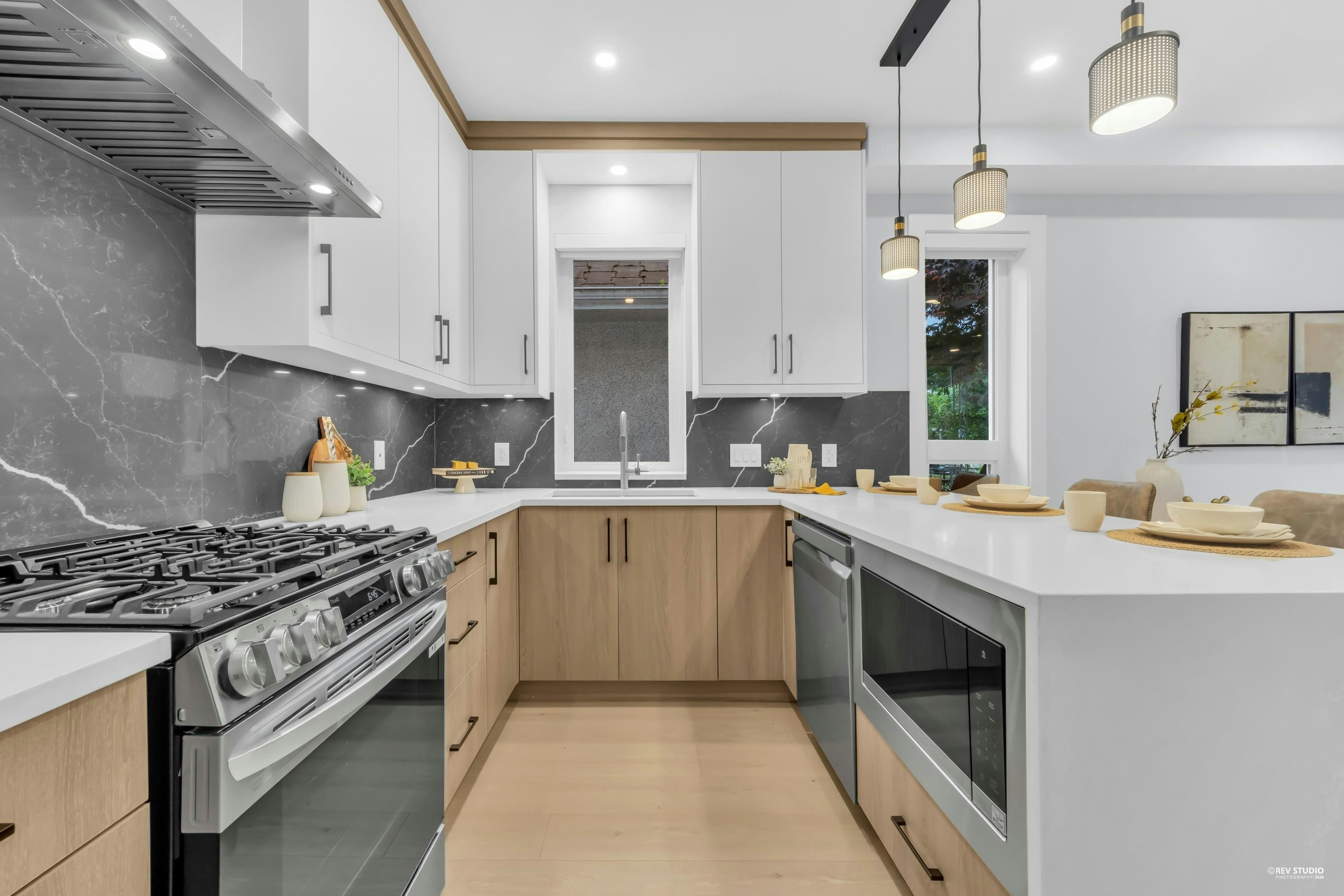 2619 Mcgill Street, Vancouver, BC, V5K 1H2 - 10