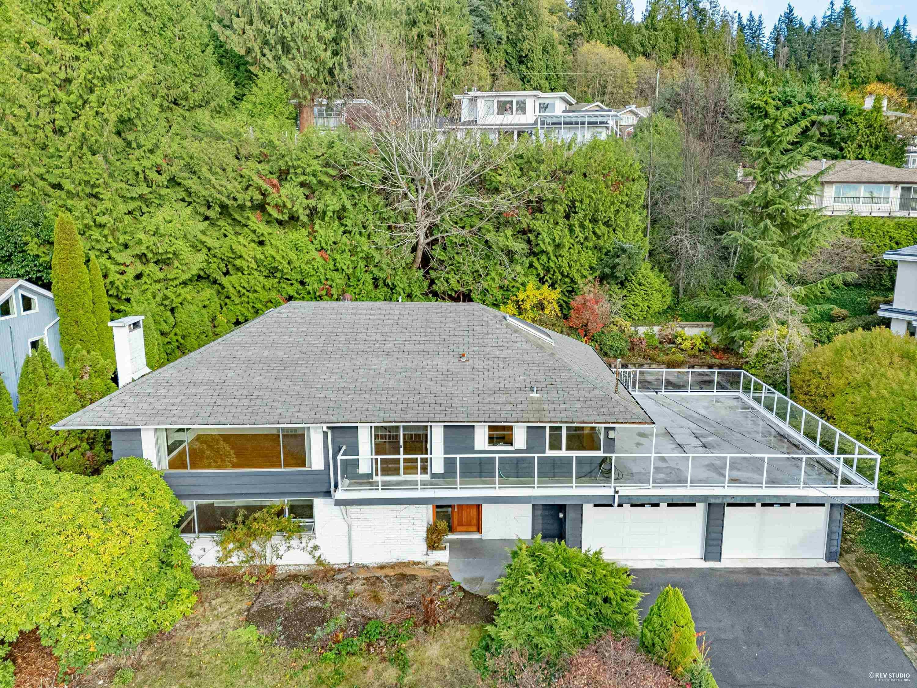 2615 Skilift Place, West Vancouver, BC, V7S 2T6