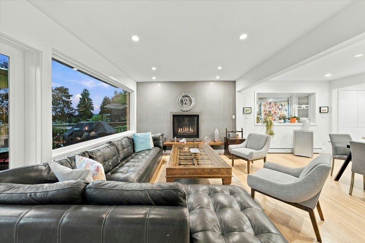 1095 W Keith Road, North Vancouver, BC, V7P 1Y6
