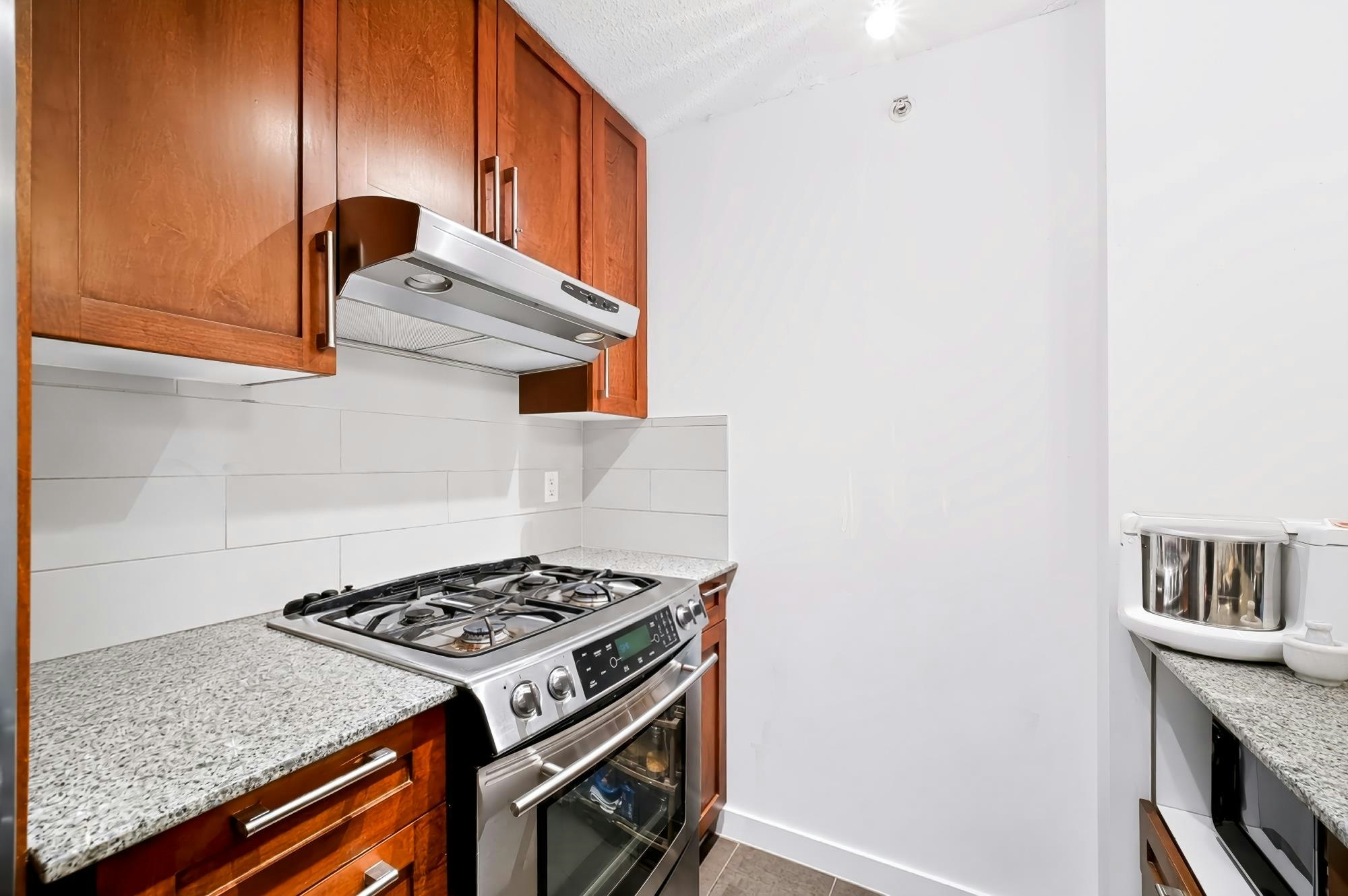2508-7088 Salisbury Avenue, Burnaby, BC, V5E 0A4 - 13