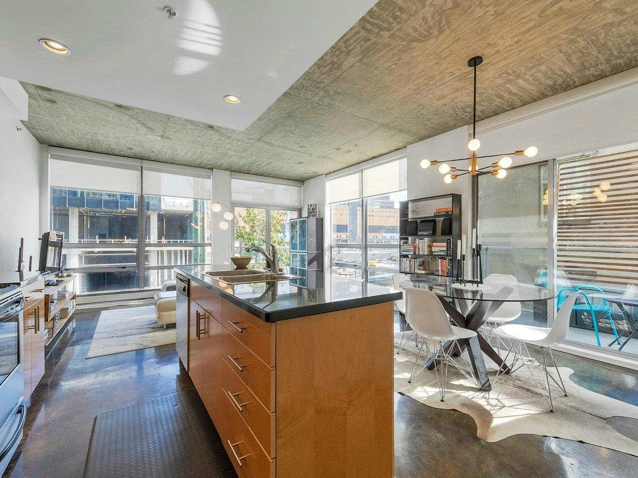 306-919 Station Street - 3