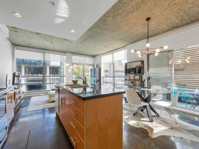306-919 Station Street - 3