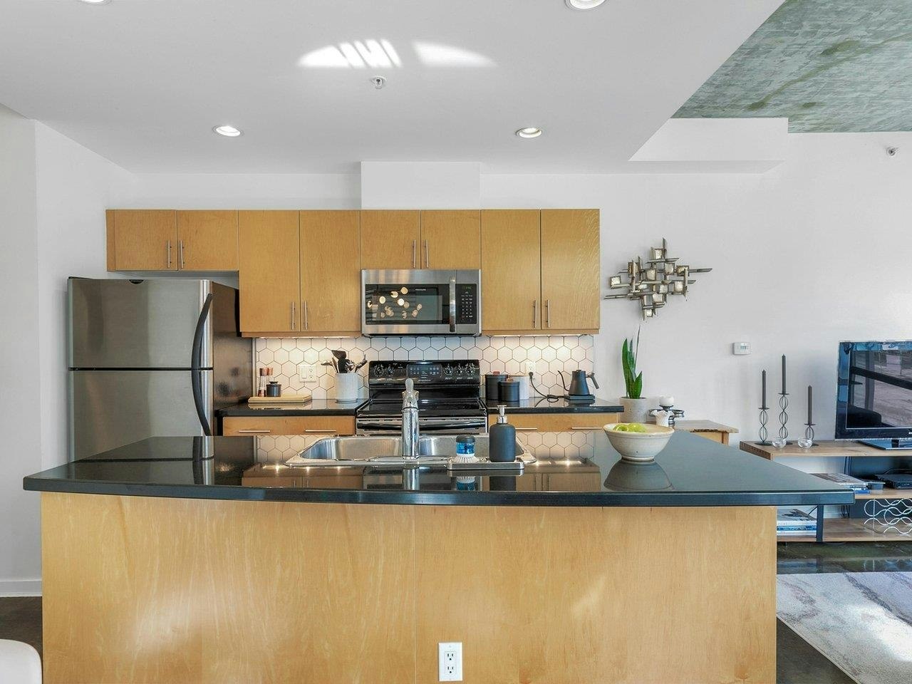 306-919 Station Street - 5