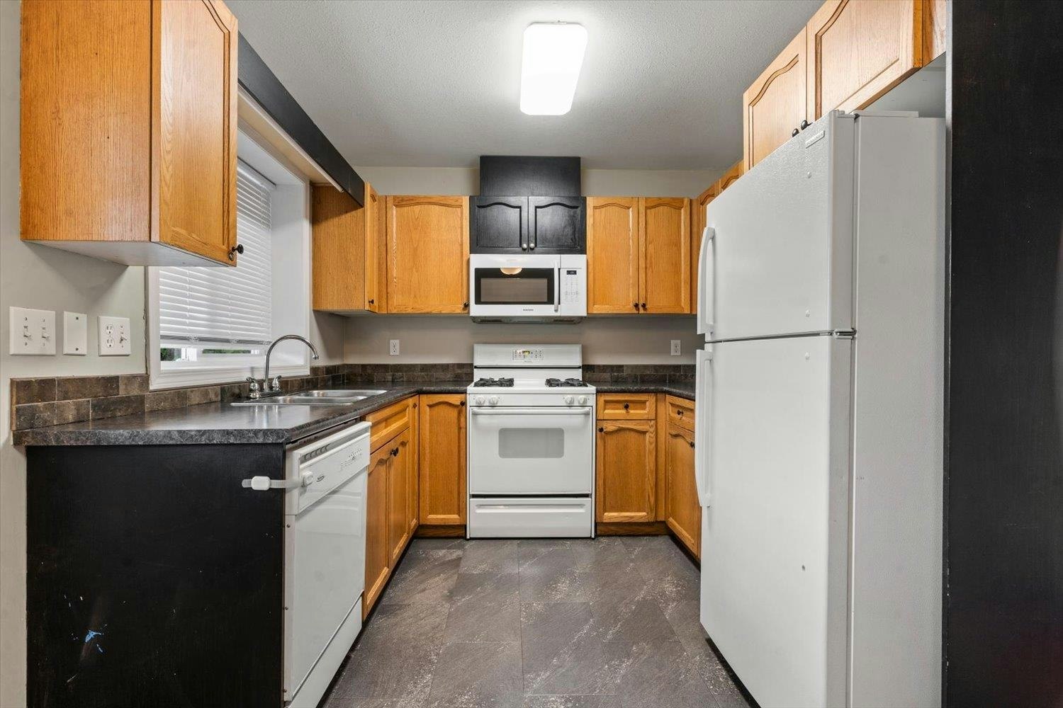 5711 Winchester Place, Chilliwack, BC, V2R 3X8 - 13