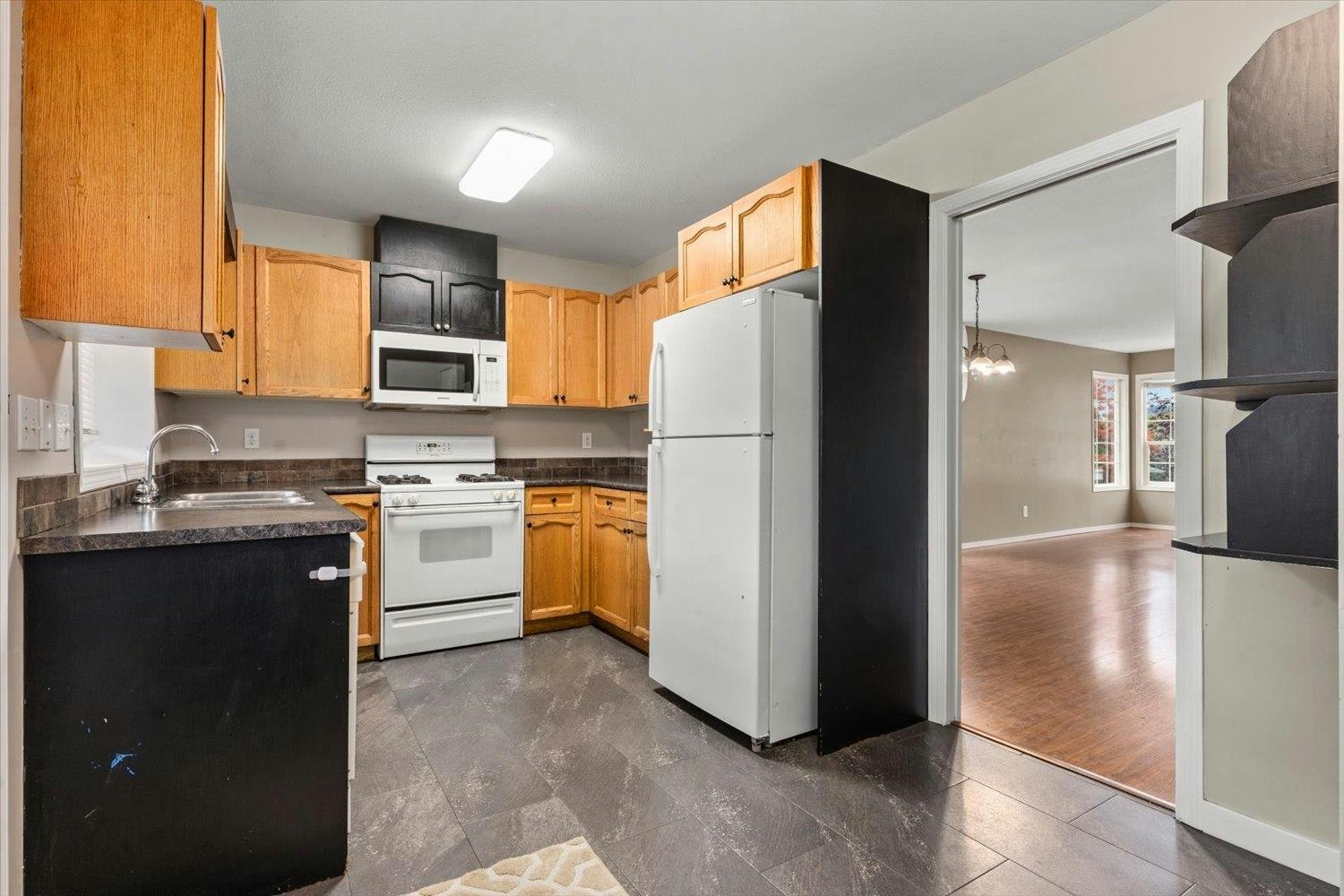 5711 Winchester Place, Chilliwack, BC, V2R 3X8 - 12