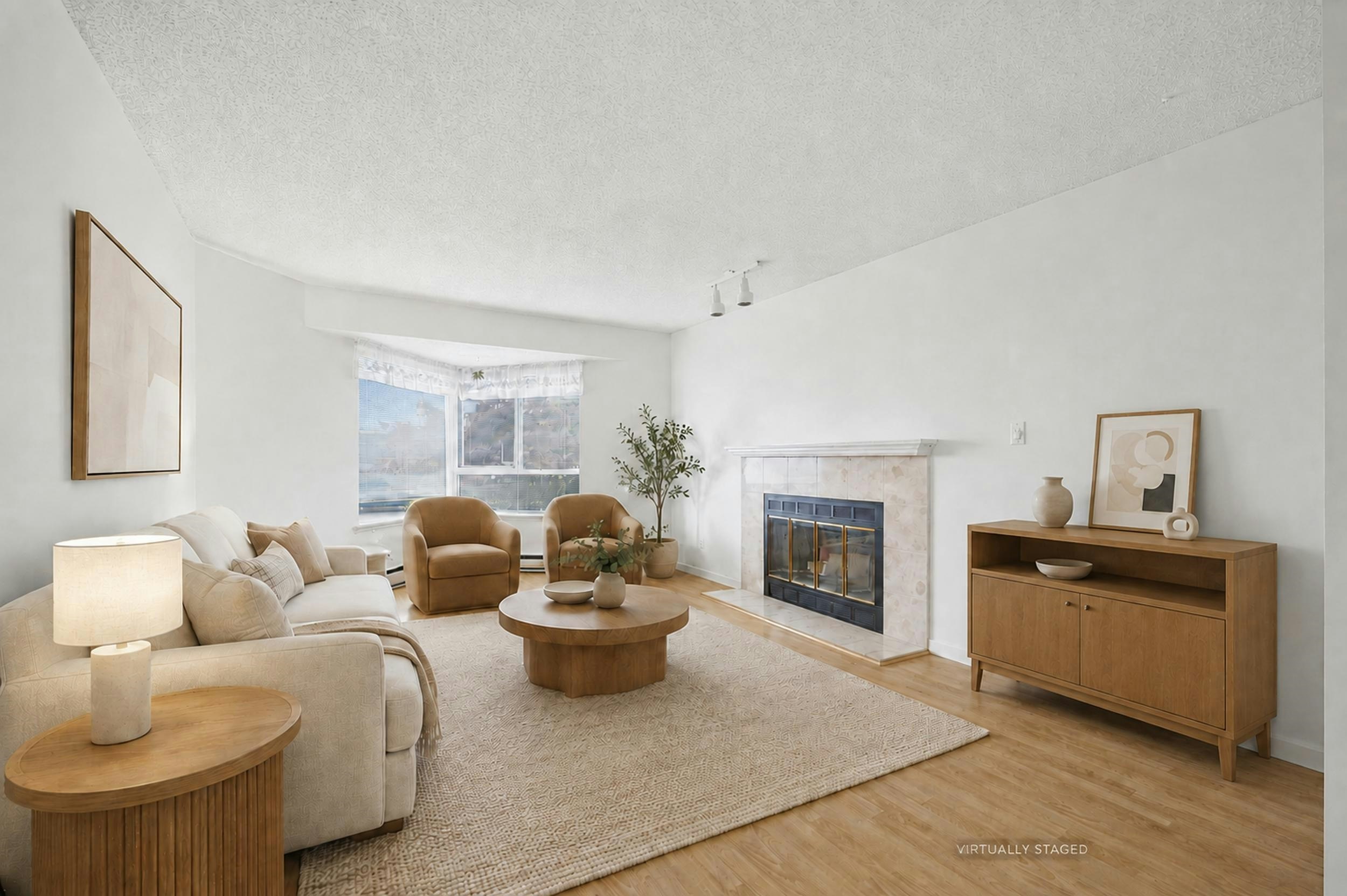 411-1215 Lansdowne Drive, Coquitlam, BC, V3E 2P2