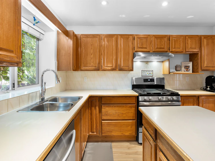 12201 67a Avenue, Surrey, BC, V3W 0L9 - 7
