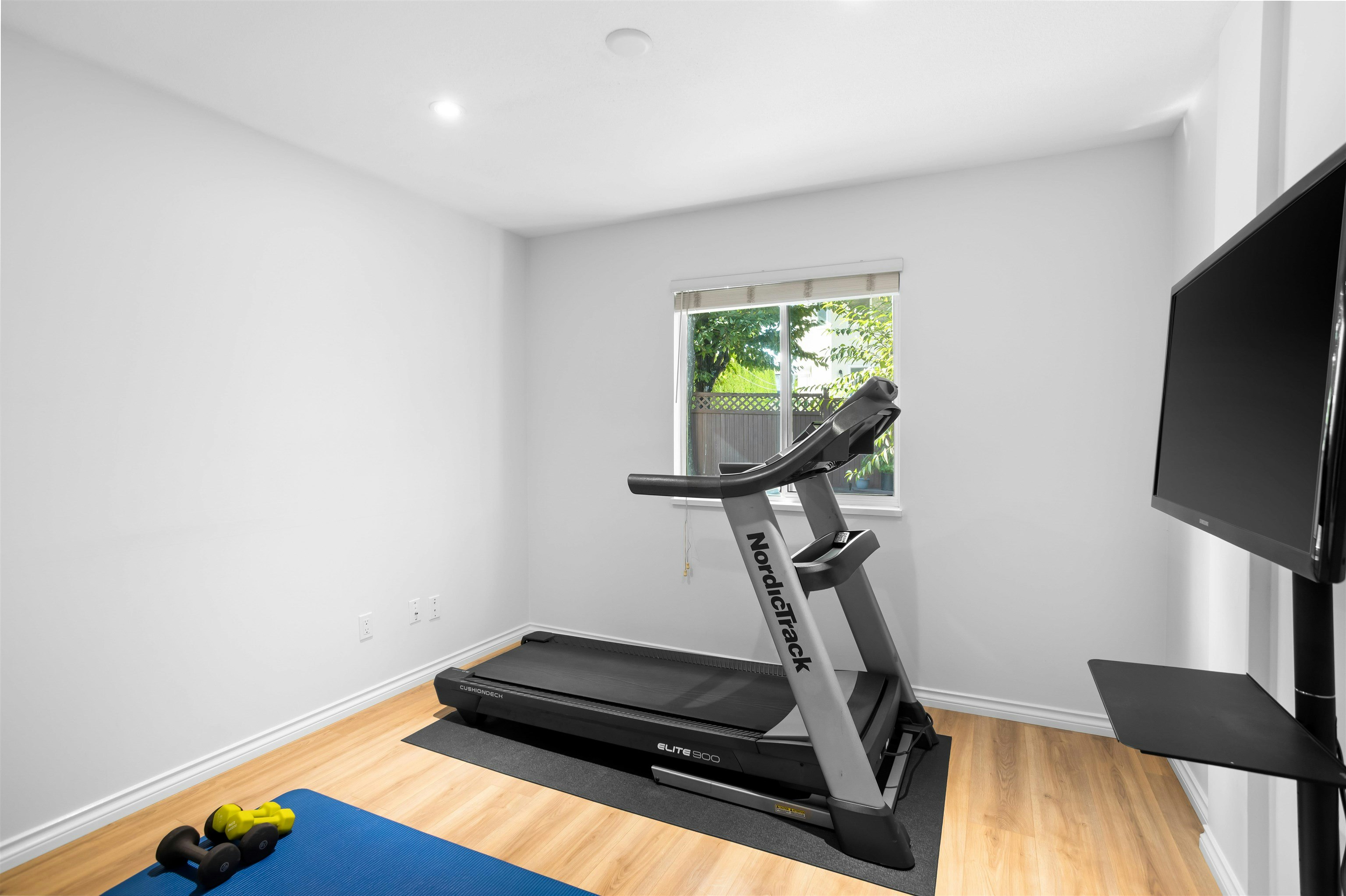 12201 67a Avenue, Surrey, BC, V3W 0L9 - 14