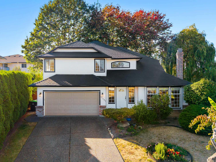 12201 67a Avenue, Surrey, BC, V3W 0L9
