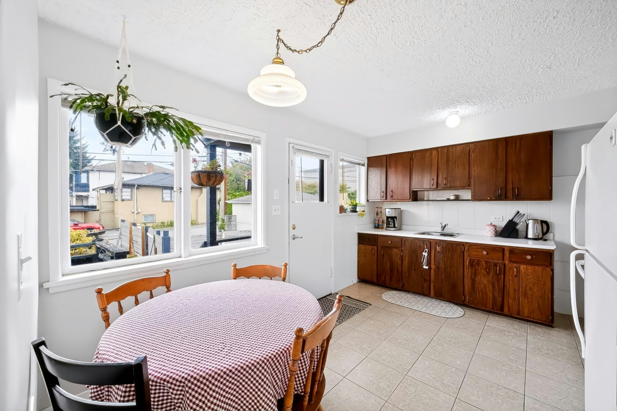 1685 E 55th Avenue, Vancouver, BC, V5P 1Z4 - 8