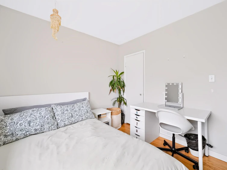 1685 E 55th Avenue, Vancouver, BC, V5P 1Z4 - 13