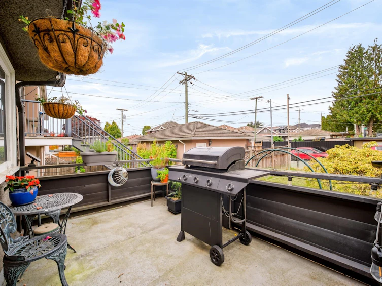 1685 E 55th Avenue, Vancouver, BC, V5P 1Z4 - 16