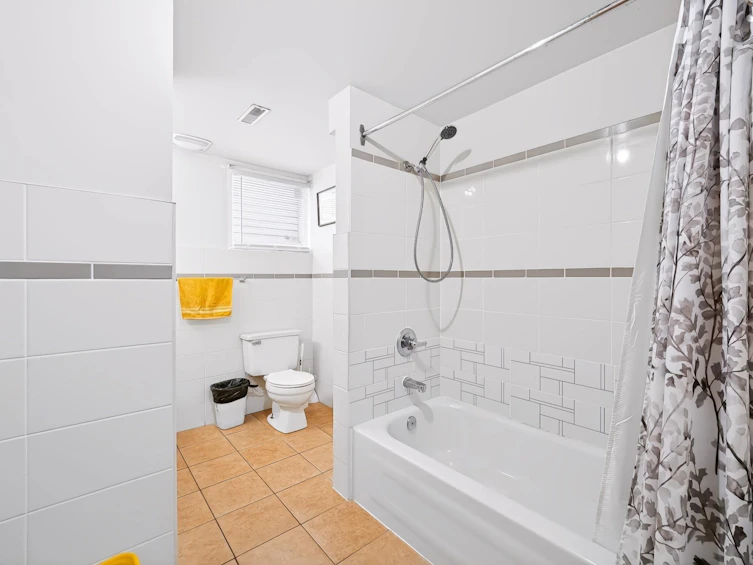 1685 E 55th Avenue, Vancouver, BC, V5P 1Z4 - 19