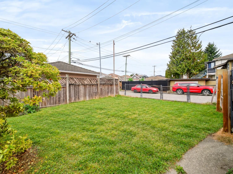 1685 E 55th Avenue, Vancouver, BC, V5P 1Z4 - 27