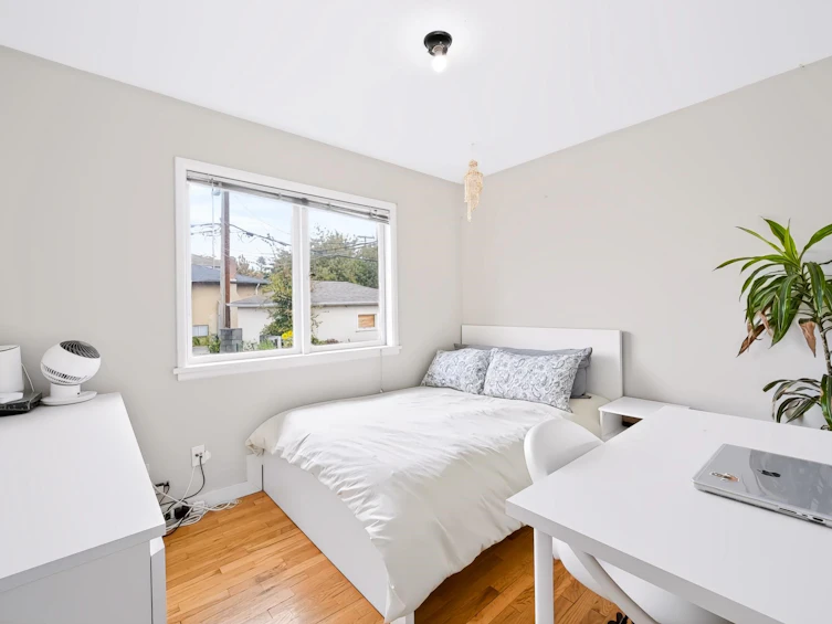 1685 E 55th Avenue, Vancouver, BC, V5P 1Z4 - 12