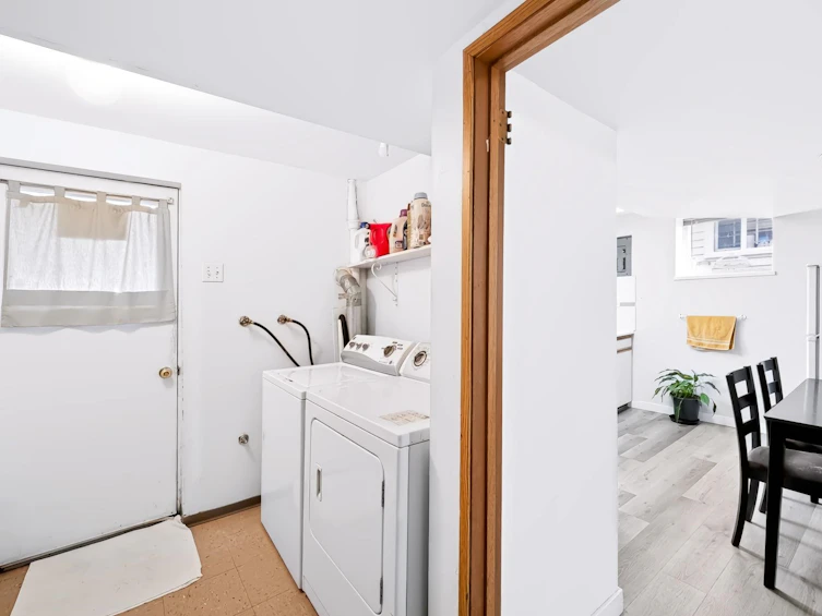 1685 E 55th Avenue, Vancouver, BC, V5P 1Z4 - 25