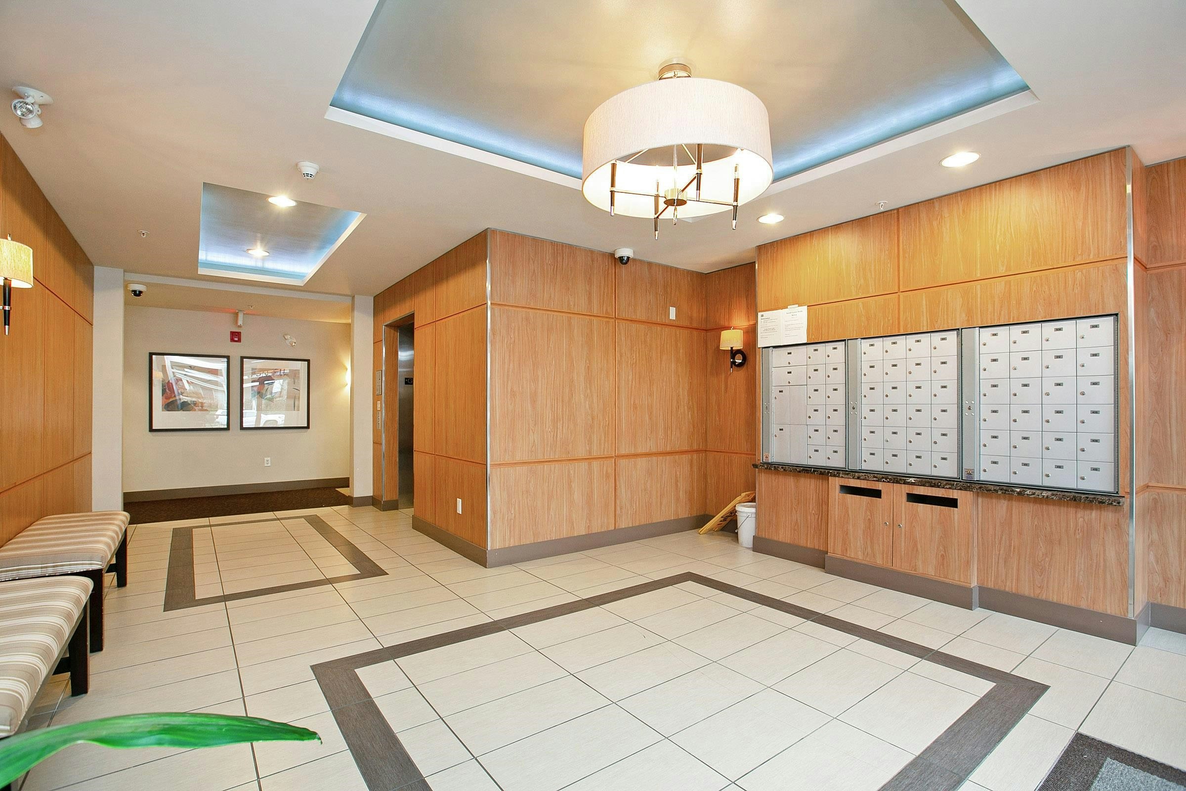 205-6500 194 Street - 2