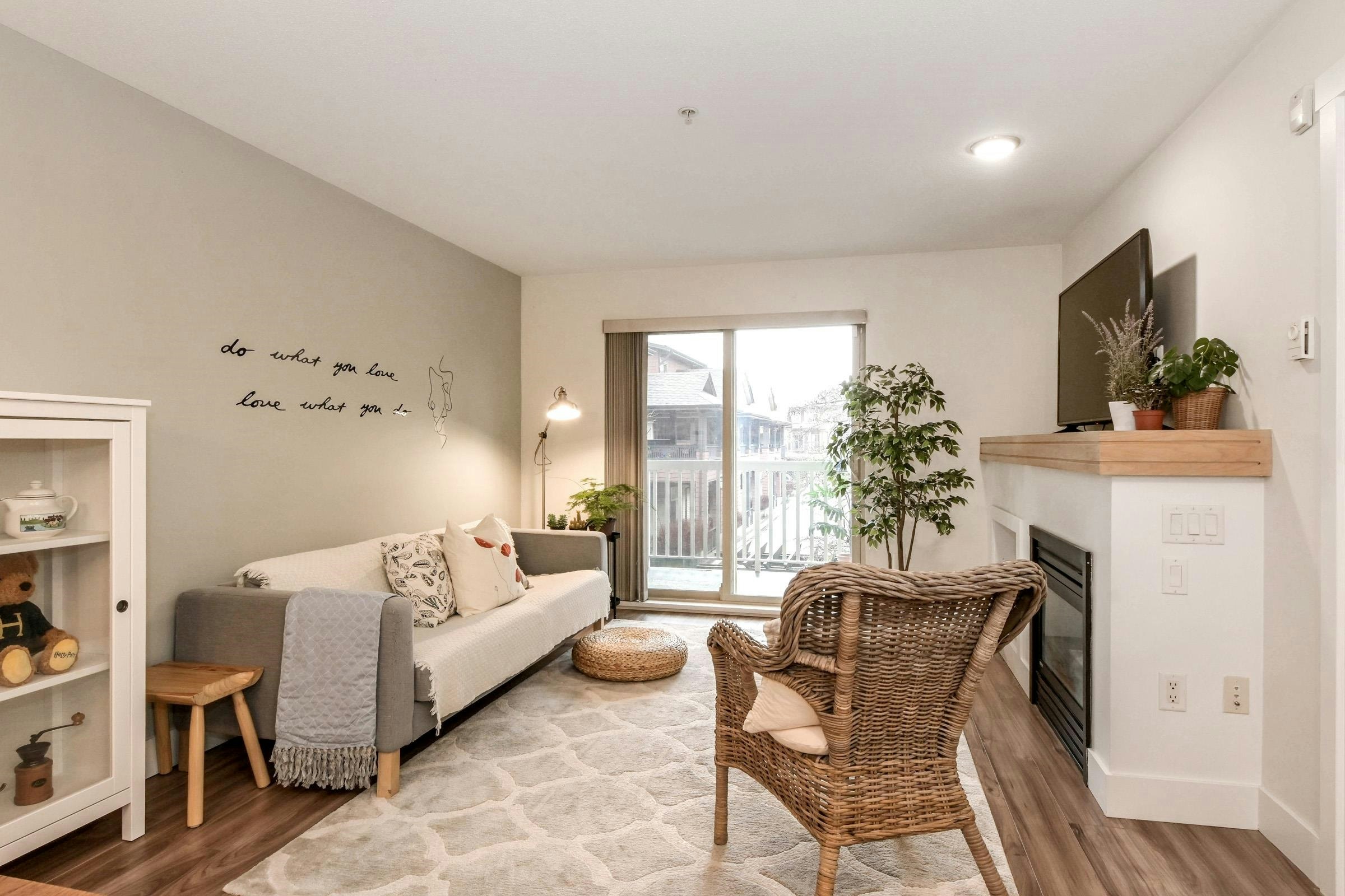 205-6500 194 Street - 3