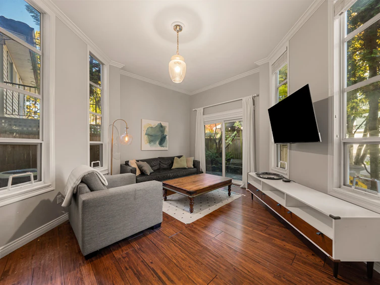 709 Prior Street, Vancouver, BC, V6A 2G8 - 2