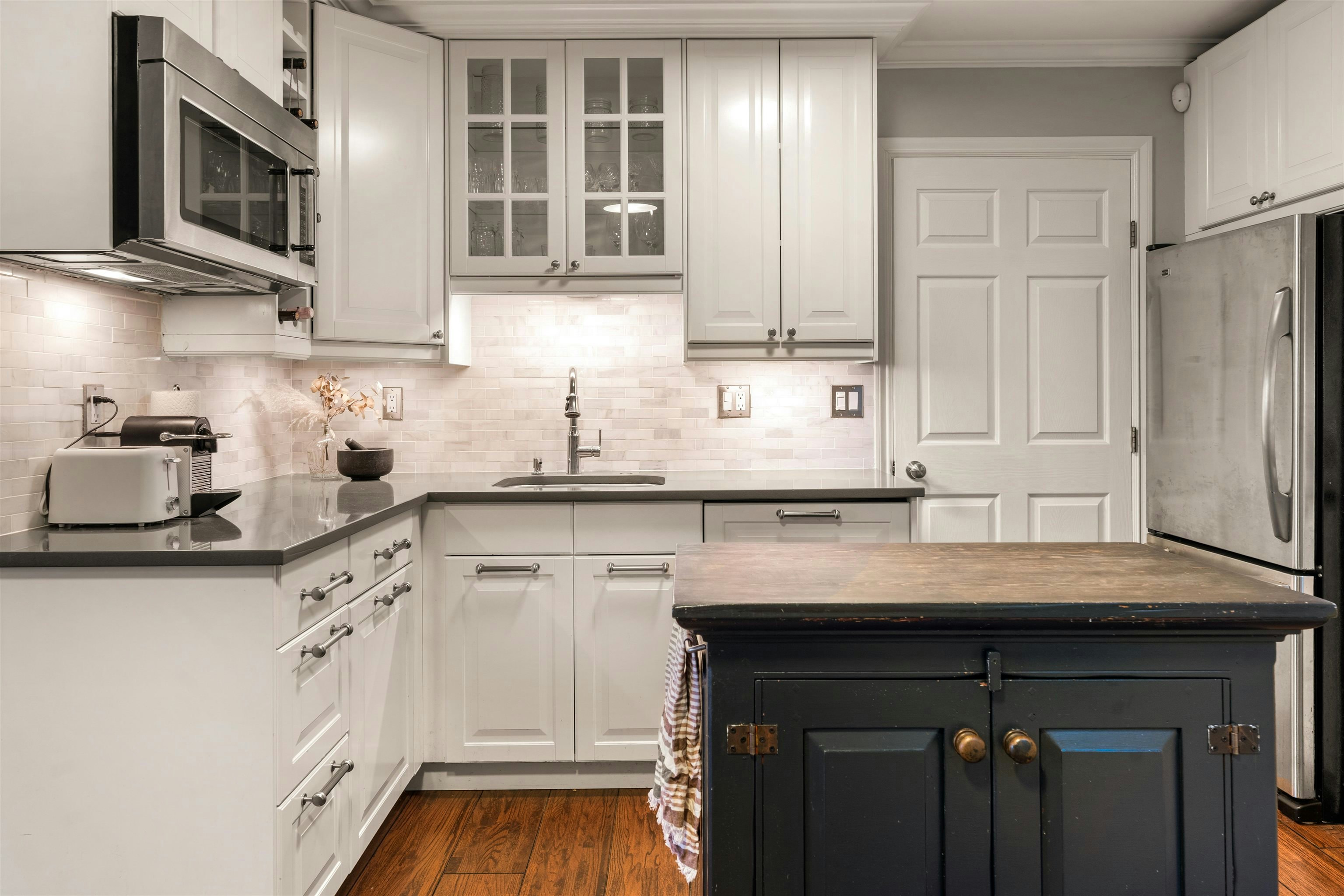 709 Prior Street, Vancouver, BC, V6A 2G8 - 9