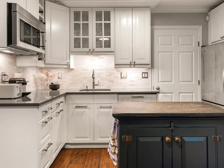 709 Prior Street, Vancouver, BC, V6A 2G8 - 9