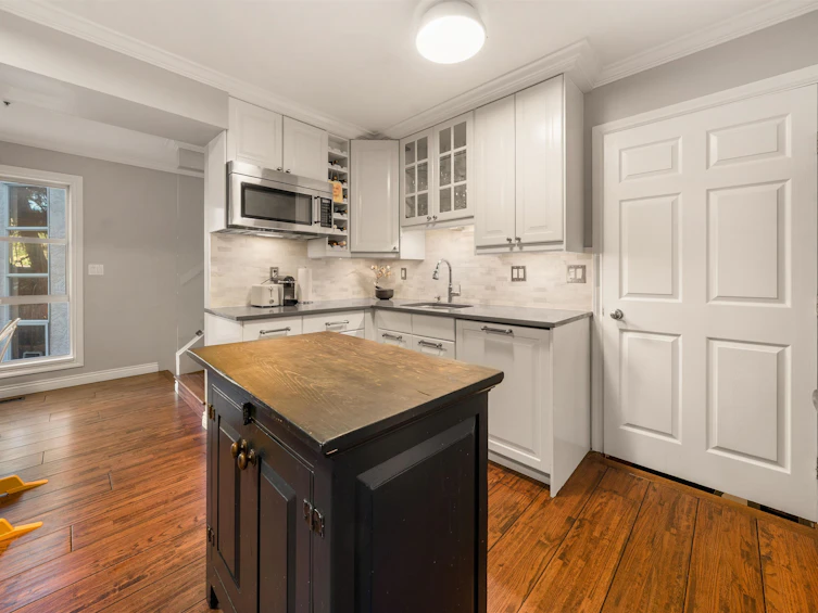 709 Prior Street, Vancouver, BC, V6A 2G8 - 12