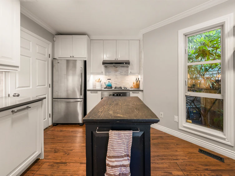 709 Prior Street, Vancouver, BC, V6A 2G8 - 10