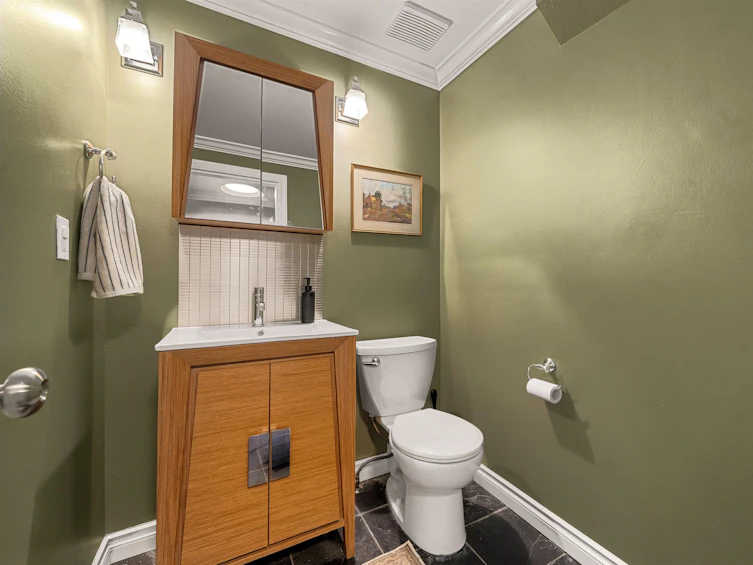 709 Prior Street, Vancouver, BC, V6A 2G8 - 15