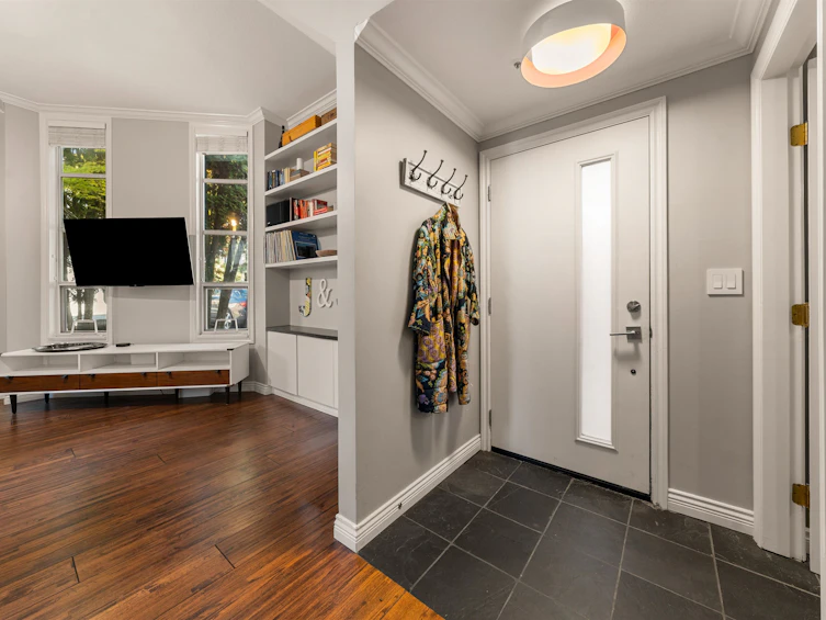 709 Prior Street, Vancouver, BC, V6A 2G8 - 4