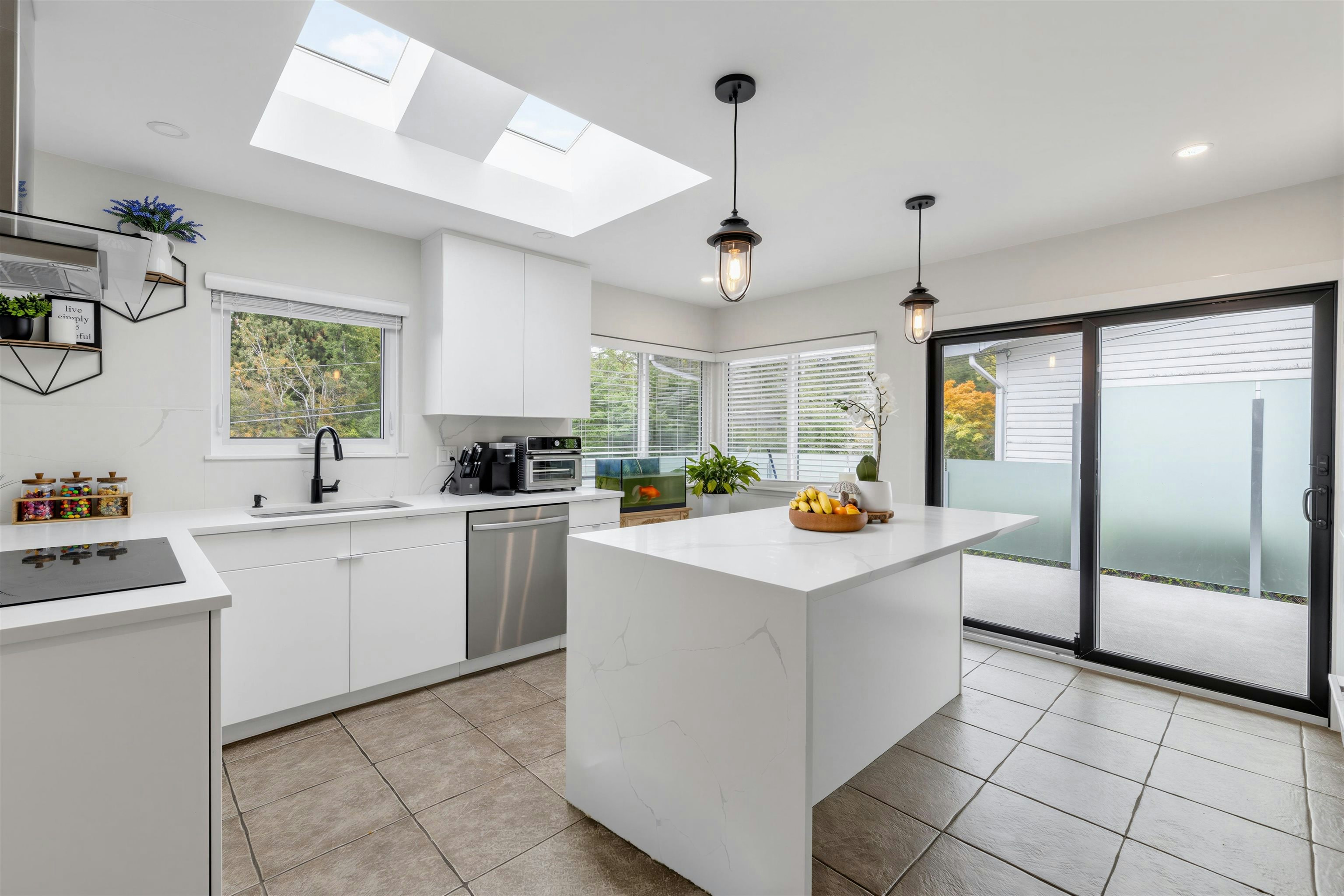 1017 Walalee Drive, Delta, BC, V4M 2L9 - 10