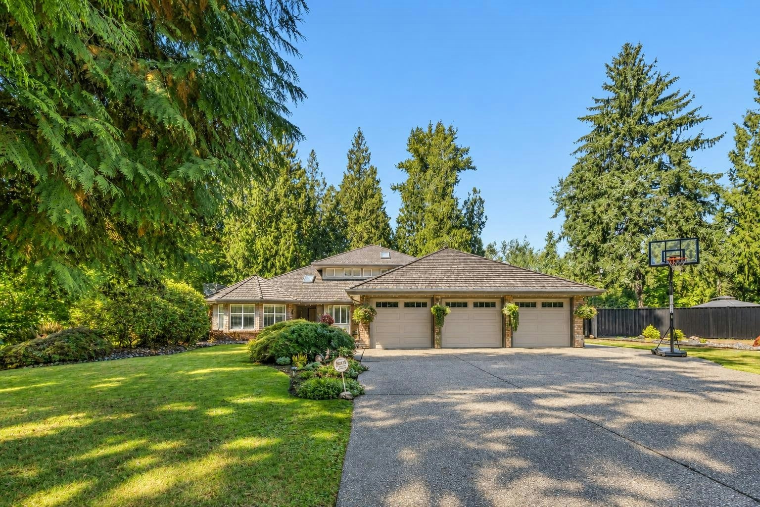 11-23100 129 Avenue, Maple Ridge, BC, V2X 0M5