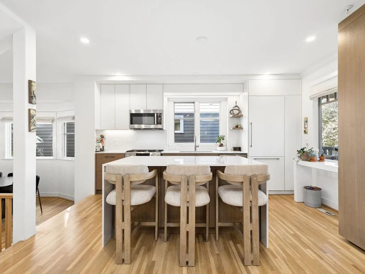 1956 W 14 Avenue, Vancouver, BC, V6J 2K2 - 4