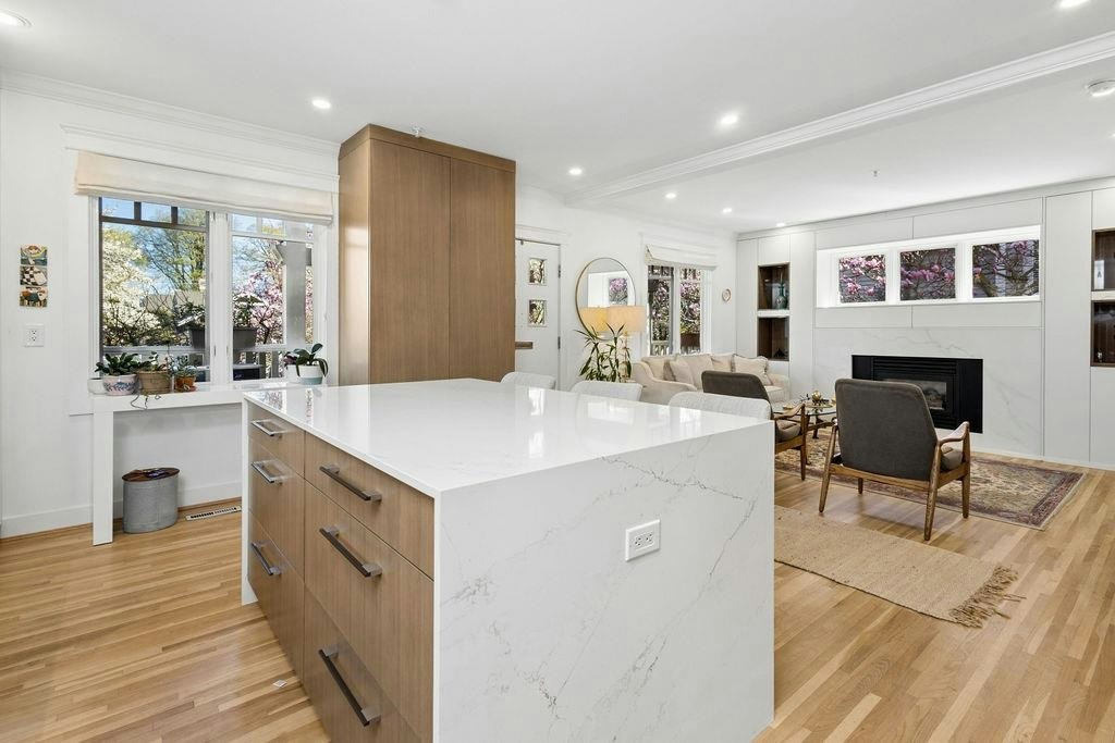 1956 W 14 Avenue, Vancouver, BC, V6J 2K2 - 12