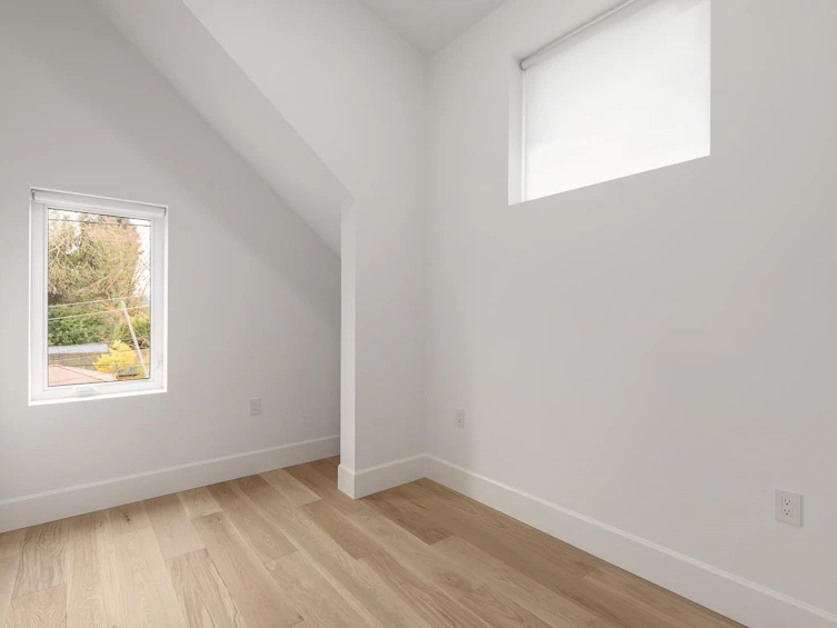 849 E 19th Avenue, Vancouver, BC, V5V 1K6 - 10