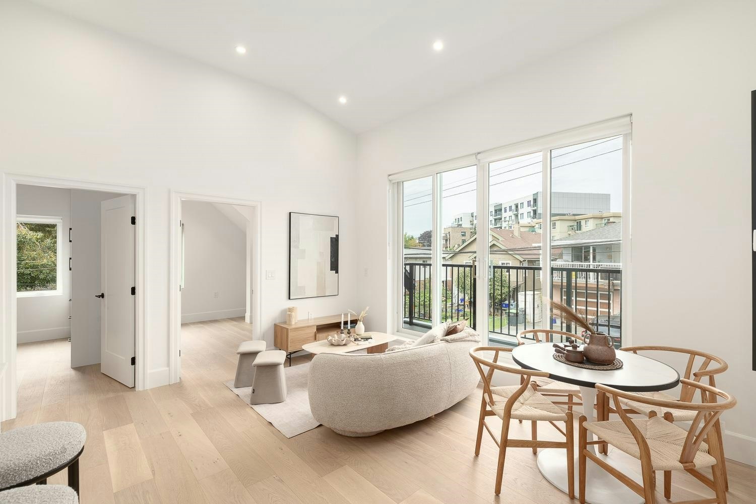 849 E 19th Avenue, Vancouver, BC, V5V 1K6 - 5