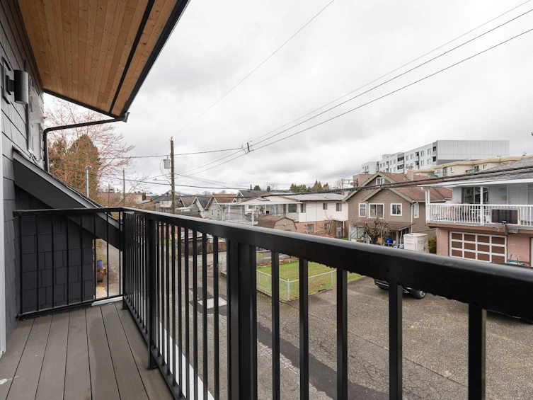 849 E 19th Avenue, Vancouver, BC, V5V 1K6 - 14