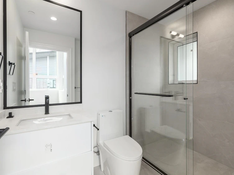 849 E 19th Avenue, Vancouver, BC, V5V 1K6 - 13